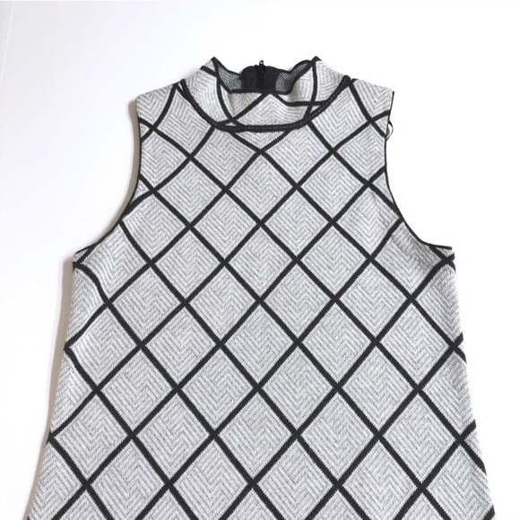 Romeo & Juliet Couture Sleeveless Sweater Dress - Picture 7 of 8